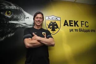 La Superliga griega comenzó el fin de semana pasado y AEK goleó 3 a 0; en unas semanas, Almeyda se cruzará con su amigo Burgos (Aris Salónica)