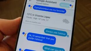 Google planea perfeccionar aún más las voces utilizadas en su ayudante personal Assistant mediante Tacotron 2, un sistema que logra emular la voz humana 