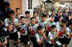 Los apátridas: los chicos de Tailandia sacan a flote el drama de los sin papeles