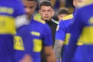 Battaglia y el supuesto penal para Boca: “El VAR al menos debió llamar al árbitro y que revise la jugada”
