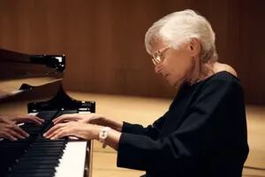 Ruth Slenczynska, la historia de la pianista que grabó un disco con 97 años