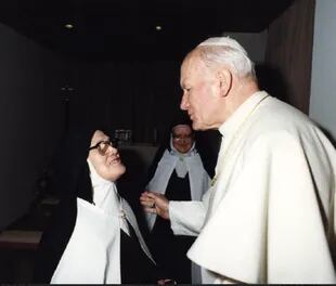 La Hermana Lucía con el Papa Juan Pablo II