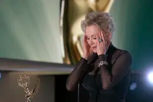 Jean Smart, emocionada con su cuarto Emmy; en este caso, el premio lo recibió por la serie de HBO Max, Hacks