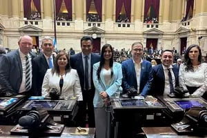 Francos recibe a un grupo de legisladores clave para las reformas que impulsa Milei