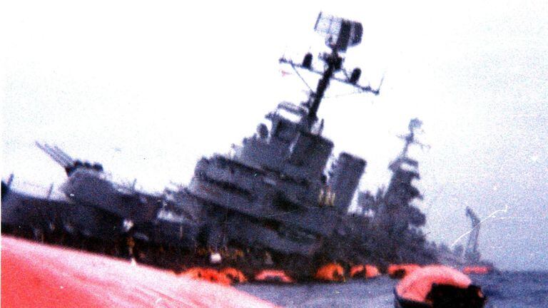 Hundimiento del crucero General Belgrano durante la Guerra de Malvinas