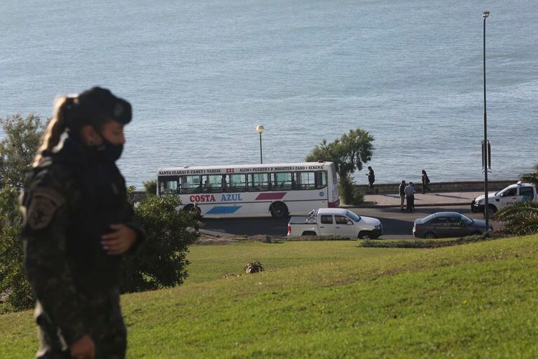 Un joven turista de Tucumán murió atropellado por un ómnibus a la salida de boliches de Playa Grande