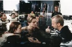 La pesada broma en el set de Titanic que dejó a James Cameron sangrando y a varios actores en el hospital