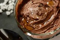 Mousse de chocolate con aceite de oliva y sal de Himalaya