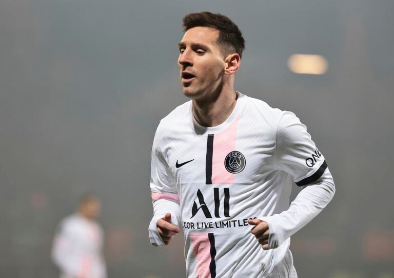 On December 22, in a match against FC Lorient for the French league, Messi played his last match with the PSG jersey