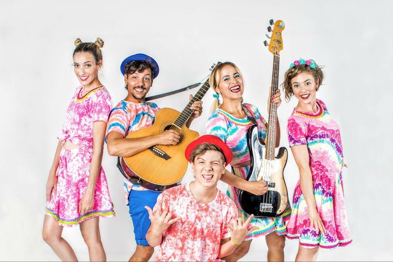 Pequeño Pez presenta "Olas de colores", un show con música y juegos a la distancia