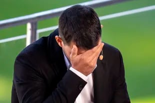 Sergio Agüero anunciando su retiro del fútbol