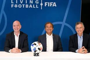 Mauricio Macri tuvo su primera acción oficial en la fundación FIFA