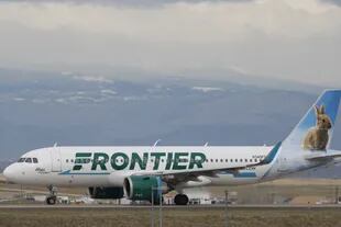 Un avión de Frontier Airlines, una de las aerolíneas de bajo costo más relevantes en Estados Unidos