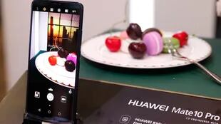 Un Huawei Mate 10 Pro para el mercado estadounidense en la CES 2018