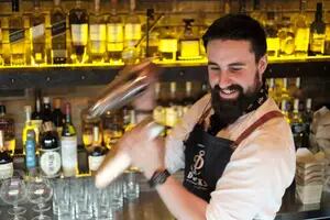 Los nuevos bartenders que agitan la noche argentina