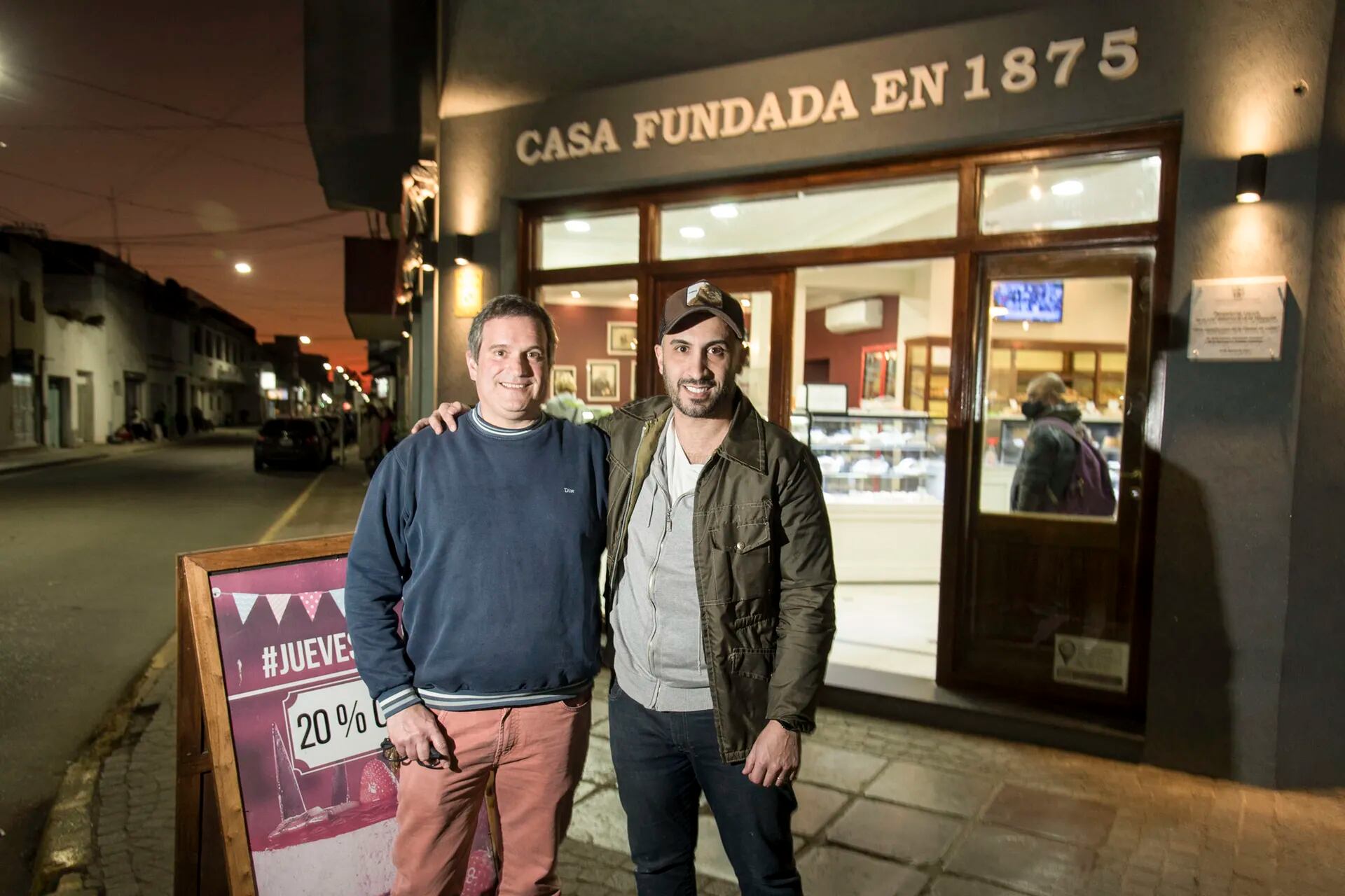 El año de la inauguración es un mérito que se destaca entre las callecitas de ritmo pausado de la ciudad de Luján