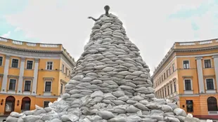 Los monumentos fueron protegidos en Odesa ante una incursión de tropas rusas