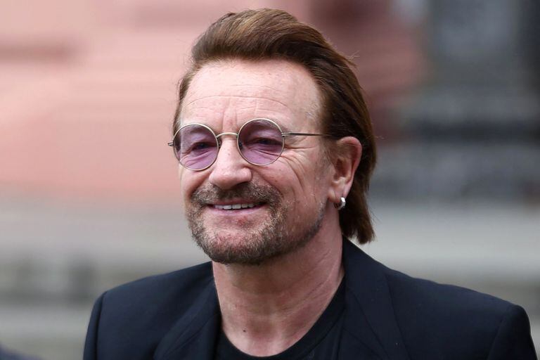 La canción que Bono compuso desde su casa, dedicada al mundo en tiempos de coronavirus