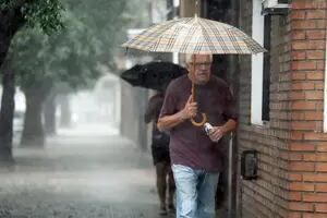 Alerta meteorológica por tormentas y fuertes ráfagas de viento en diez provincias