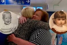 Las separaron al nacer y se buscaron: la conmovedora historia de dos hermanas que se reencontraron 55 años después