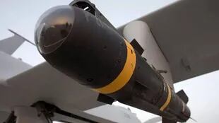 El misil Hellfire acoplado en un avión de las fuerzas estadounidenses