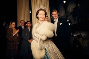 Claire Foy como la reina Isabel II en The Crown (Foto: Netflix)