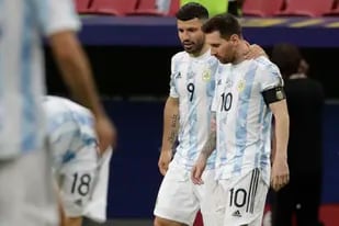 Enojado con la prensa francesa, el Kun Agüero defendió a Lionel Messi y canceló una entrevista