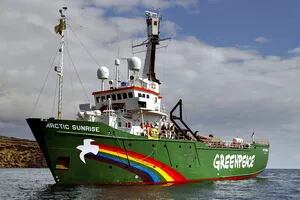 Rusia pagará casi US$ 3 millones a Greenpeace por el secuestro de un barco