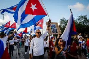 El fallo federal que evitará que muchos cubanos obtengan una green card