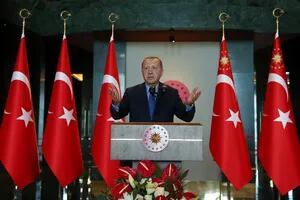 Erdogan toma medidas para frenar su peor crisis económica en 15 años