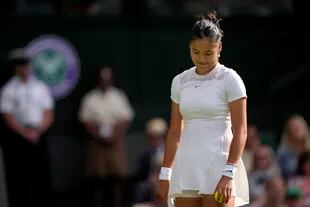 Emma Raducanu quedó eliminada en la segunda etapa de Wimbledon y entristeció a los británicos.