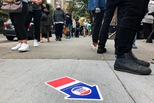 El público en el centro de votación de la calle Houston en Nueva York
