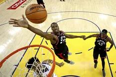 La final de la NBA. El efecto Ibaka "bloqueó" a los Warriors y Toronto gana 2-1