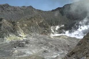 Imágenes del cráter volcánico poco antes de la explosión