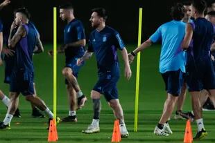 Lionel Messi borró sus tatuajes de la pierna y se hizo un blackout