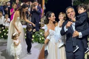 Luciana Aymar y Fernando González disfrutaron de su boda junto a sus hijos