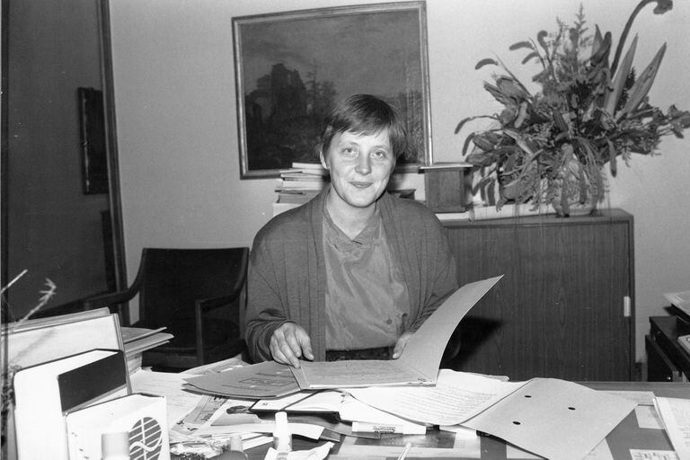 En 1990, poco antes de ser nombrada ministra para la mujer y la juventud en el gobierno de Helmut Kohl