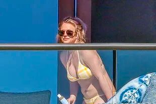 Britney Spears fue fotografiada durante su estadía en Hawaii donde disfrutó la compañía de Sam Asghari, el hombre con quien comparte su vida desde hace cinco años