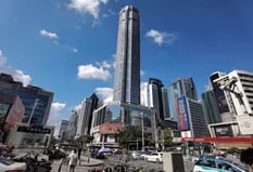 Video: “La oficina se mueve”, un rascacielos chino “tembló” sin razón