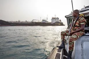 La ruta alternativa a Suez: más larga y plagada de piratas