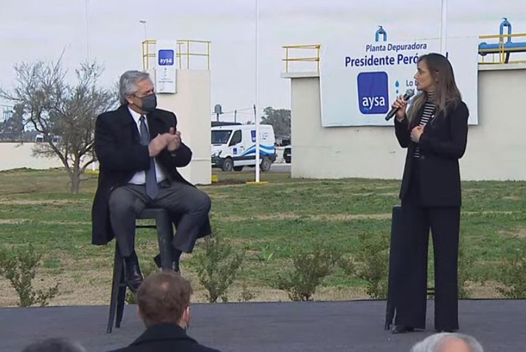 El presidente Alberto Fernández inaugura una planta depuradora de AYSA