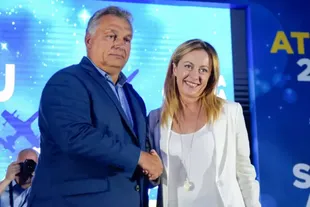 Viktor Orbán es el gran referente europeo de Giorgia Meloni.