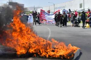 El estallido en el sur de Perú ahonda las fracturas de un país en crisis perpetua