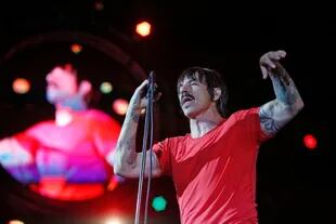 Red Hot Chili Peppers cerró la primera jornada del festival