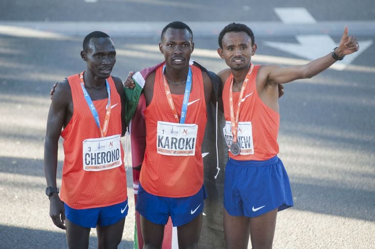 El etíope Mosinet Geremew batió el récord de la media maratón de Buenos Aires
