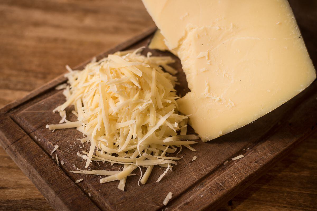 La Anmat prohibió la venta de una marca de queso sardo por tratarse de un “producto ilegal”