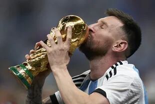 Messi, capitán de Argentina, que buscará defender el título mundial en 2026, ahora con 48 participantes