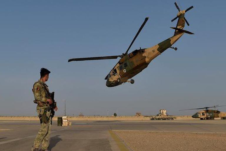 Helicópteros Black Hawk entregados a las fuerzas afganas por Estados Unidos