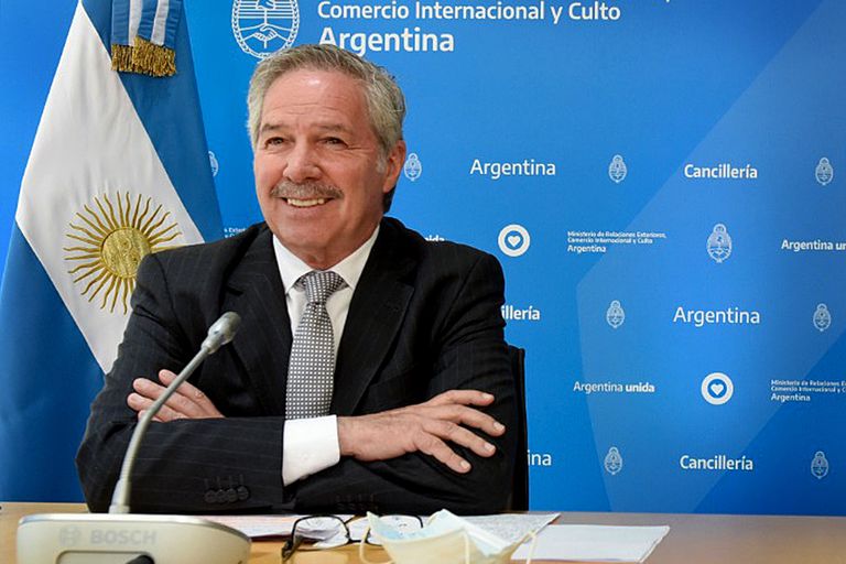 Giro oficial: Solá defendió el acuerdo Mercosur-UE ante los industriales