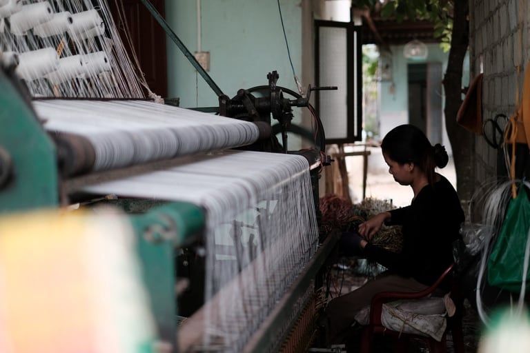 Confeccionar la muselina de Dhaka lleva mucho tiempo y paciencia